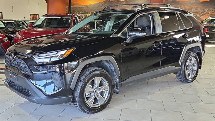 2023 toyota rav4 xle