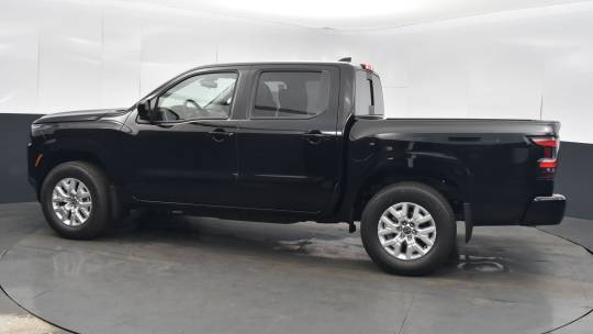 2024 Nissan Navara (Frontier) sv