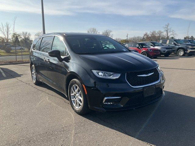 2023 chrysler pacifica touring-l