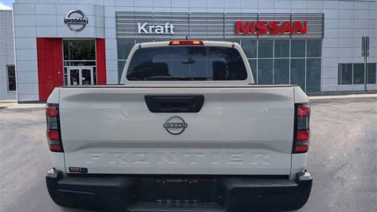 2024 Nissan Navara (Frontier) s