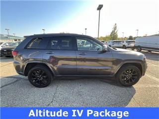 2017 Jeep Grand Cherokee laredo