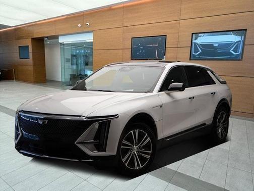 2024 cadillac lyriq