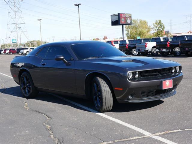 2023 dodge challenger sxt