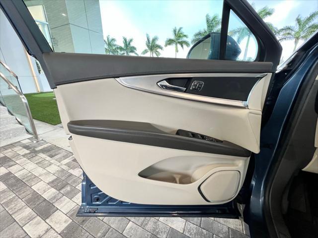2019 lincoln nautilus standard