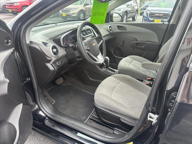 2020 chevrolet sonic fwd hatchback 1fl 5-door