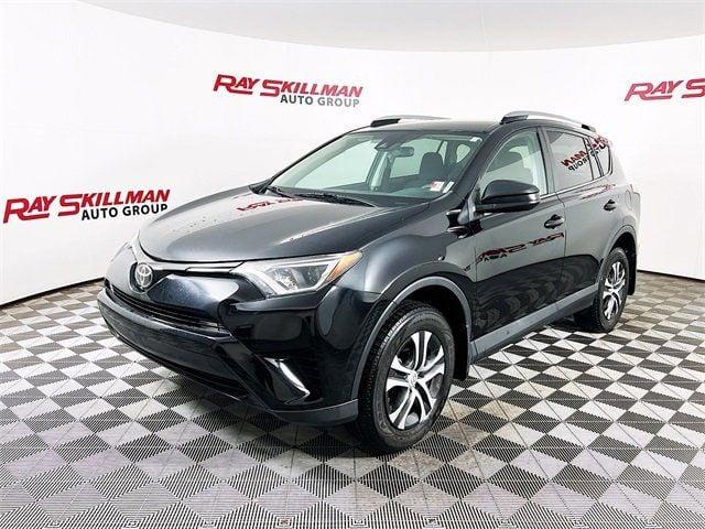 2018 toyota rav4 le in indianapolis, indiana