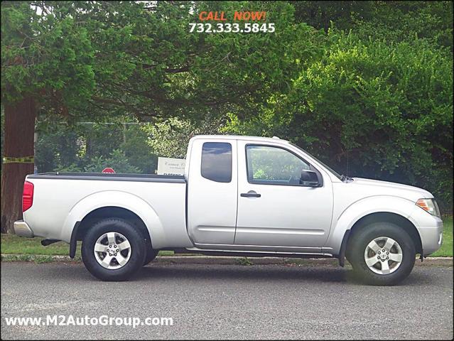 2012 nissan frontier sv