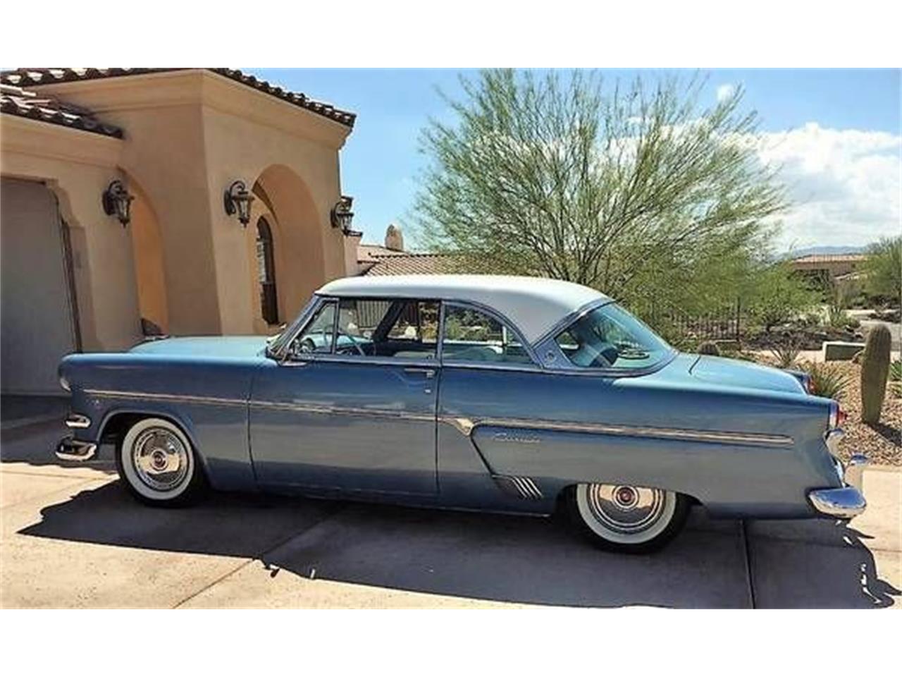 1954 ford crestline