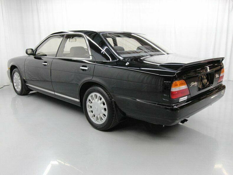 1994 nissan gloria gran turismo