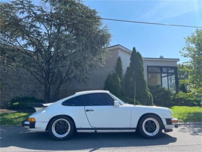 1982 porsche 911sc in astoria, new york