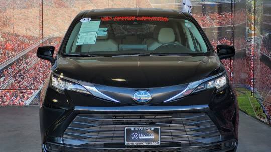 2023 Toyota Sienna