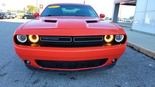 2017 Dodge Challenger sxt plus