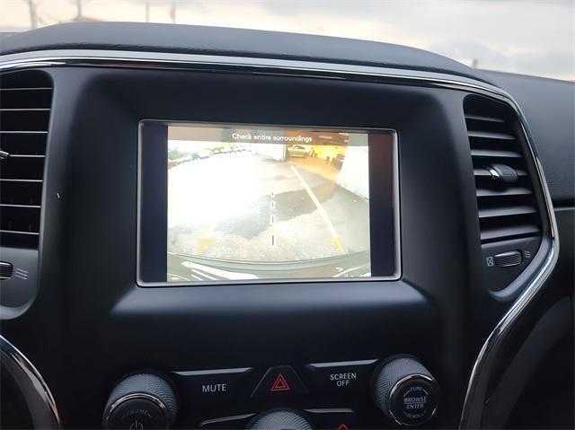 2019 jeep grand cherokee laredo