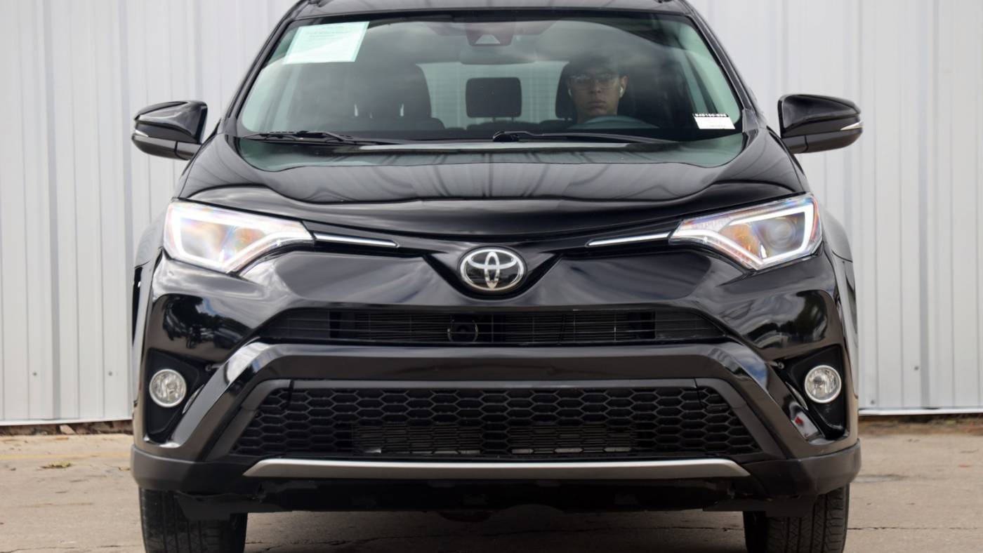 2018 toyota rav4 xle