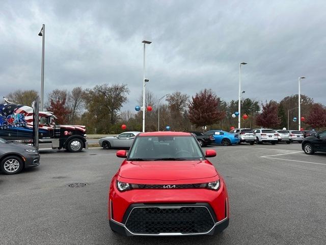 2023 kia soul lx