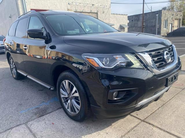 2017 nissan pathfinder sv
