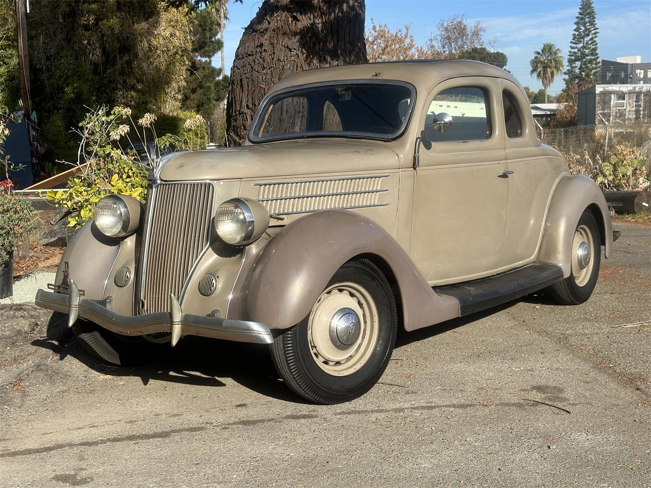 1936 ford 5-window coupe