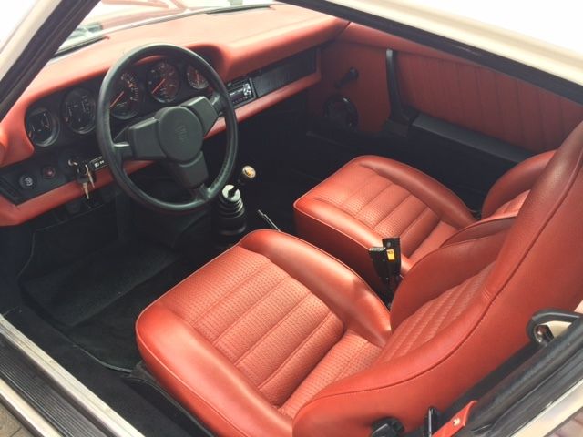 1976 porsche 911s coupe grand prix white