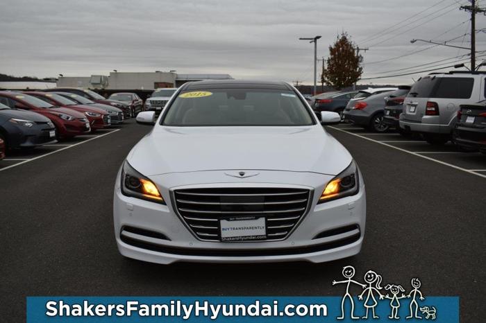 2015 hyundai genesis 3.8l awd 3.8l 4dr sedan for sale in oakville, connecticut