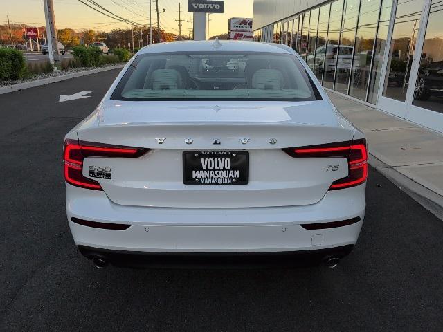2021 volvo s60 t5 momentum