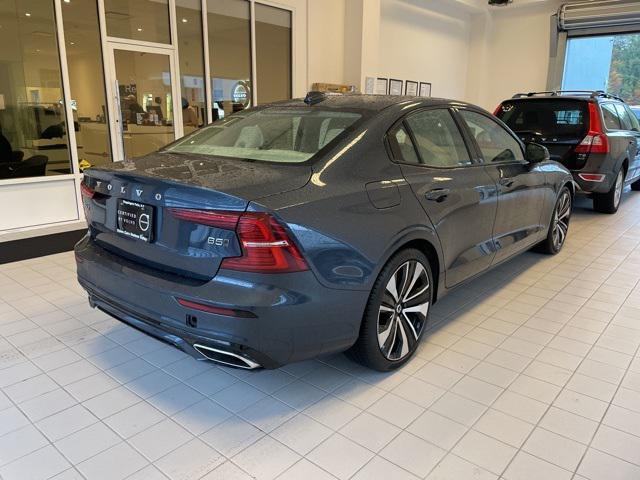 2022 volvo s60 t5 momentum
