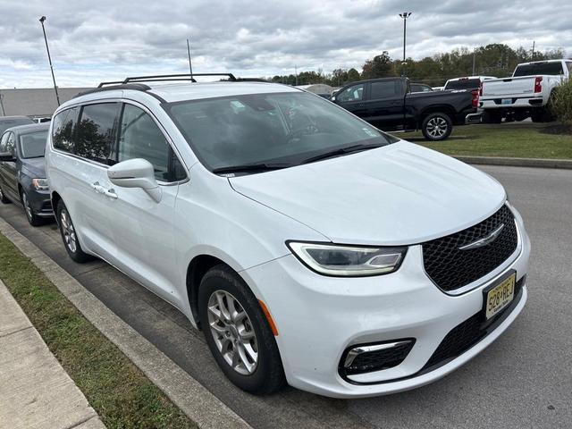2022 chrysler pacifica touring-l