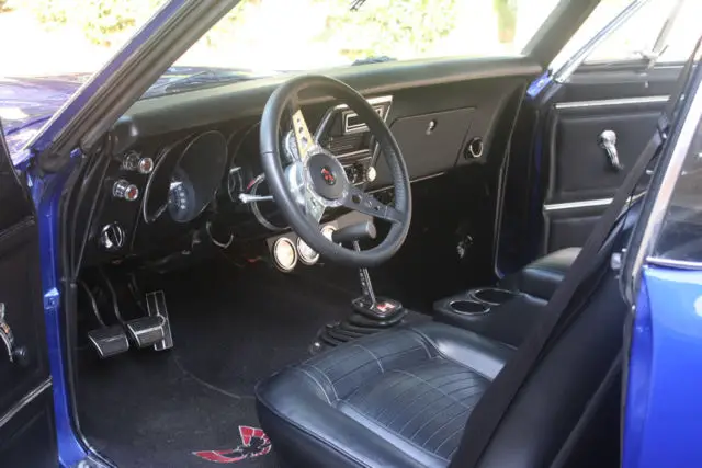 1967 pontiac firebird. great looking strong running bird