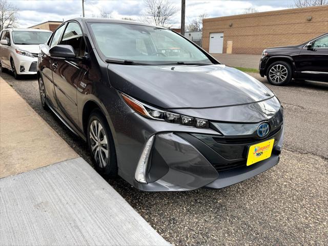 2020 toyota prius prime le