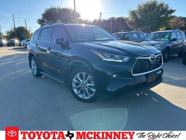 2022 toyota highlander limited