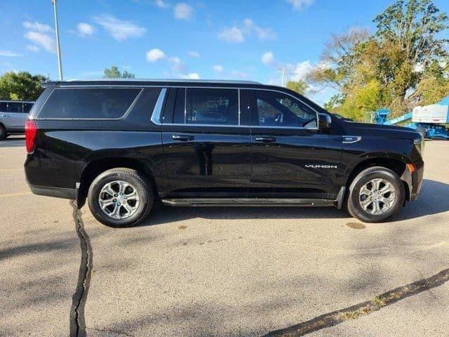 2023 gmc yukon xl sle in howell, michigan