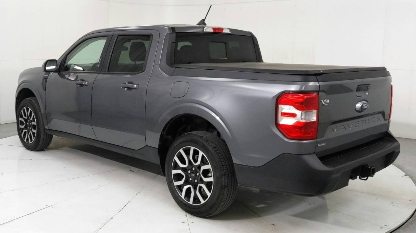 2023 ford maverick lariat