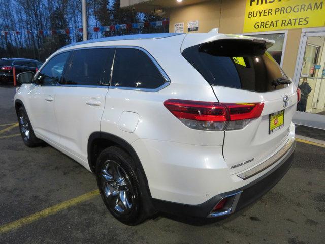 2017 toyota highlander limited
