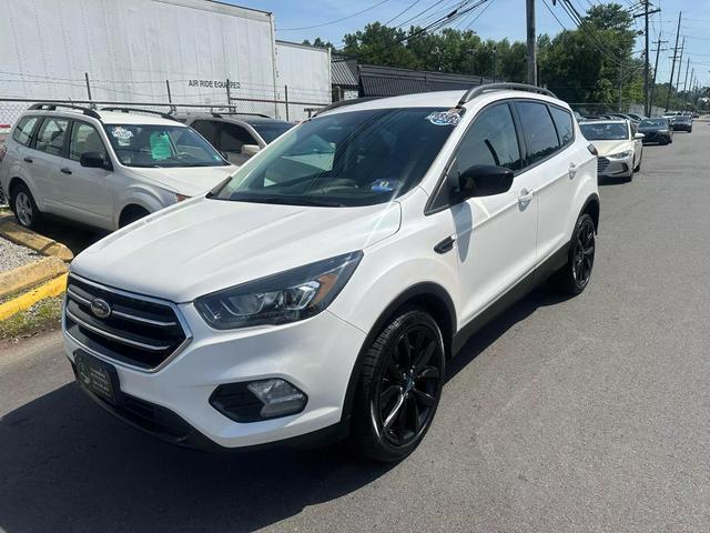 2019 ford escape se