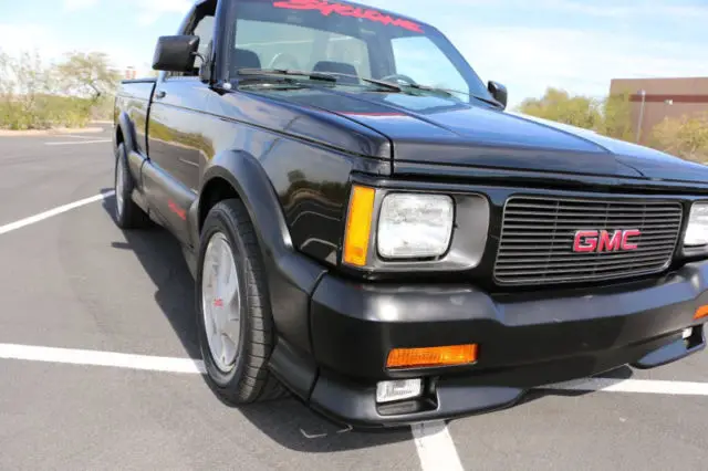 1992 gmc syclone,36k miles,all original truck,collector quality,4.3l turbo,awd