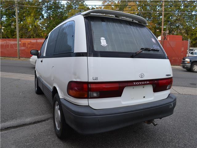 1991 toyota previa le 195,000 miles white 4 cylinder engine 2.4l/149 automatic