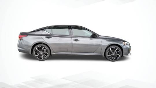 2025 Nissan Altima