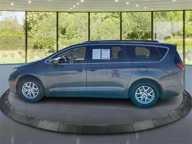 2022 chrysler pacifica touring l
