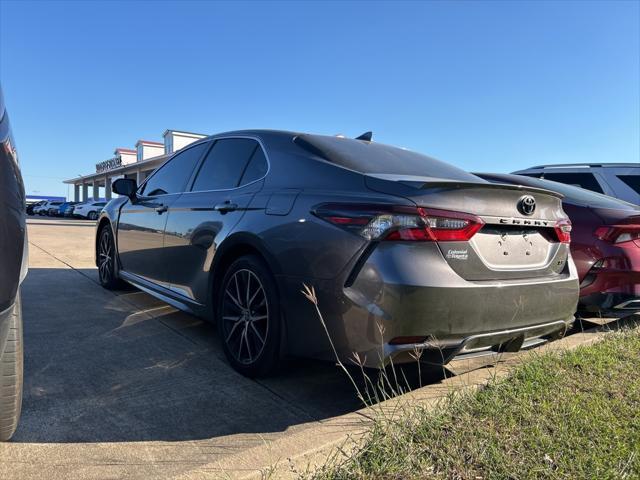 2023 toyota camry se