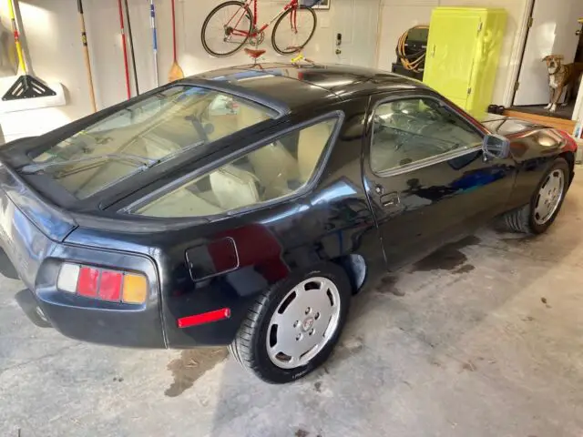 1985 porsche 928 coupe black rwd automatic s