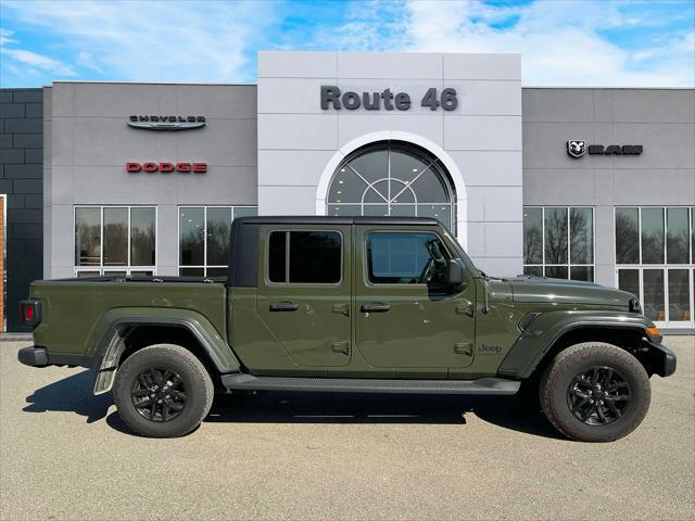 2022 jeep gladiator sport s