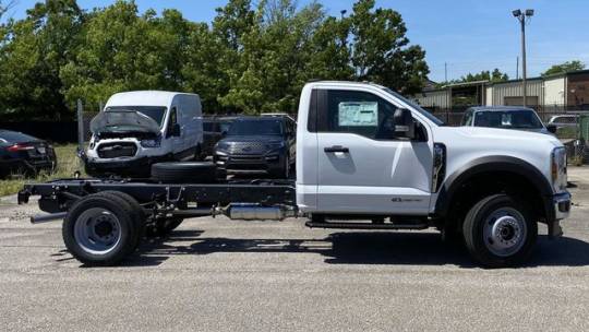 new 2024 ford super duty f-550 chassis cab xl 4wd reg cab 145" wb 60" ca