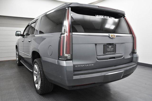 2019 cadillac escalade esv luxury
