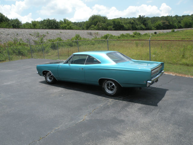 1968 plymouth road runner clone, 383, 4 speed, air, rotisserie restoration, nice