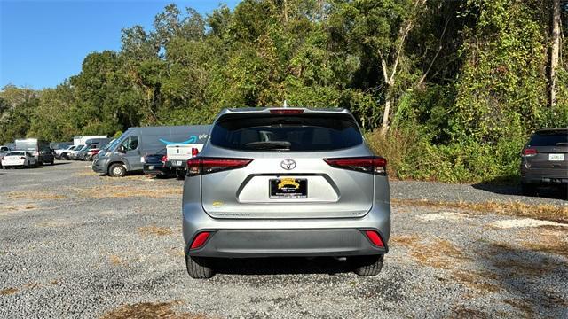 2021 toyota highlander xle
