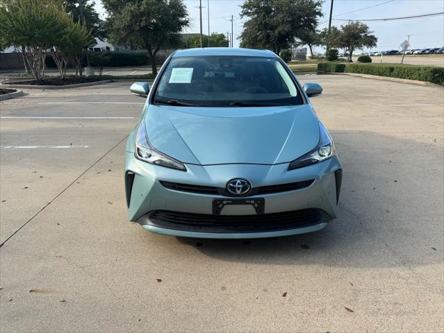 2022 toyota prius le