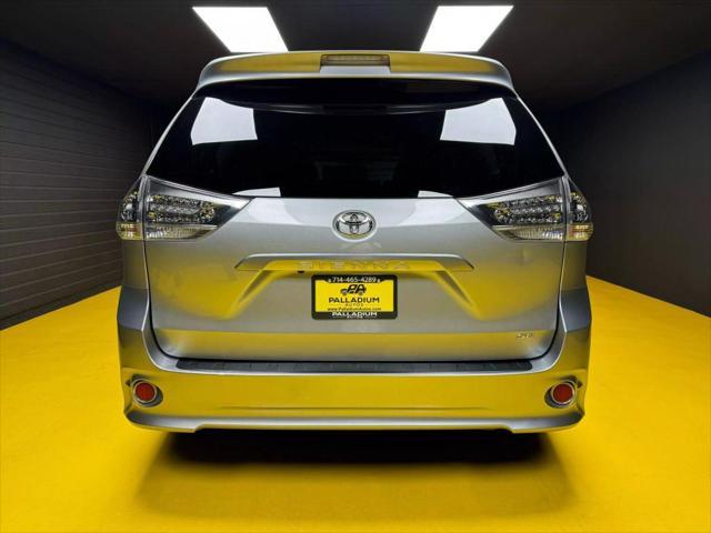 2016 toyota sienna se premium
