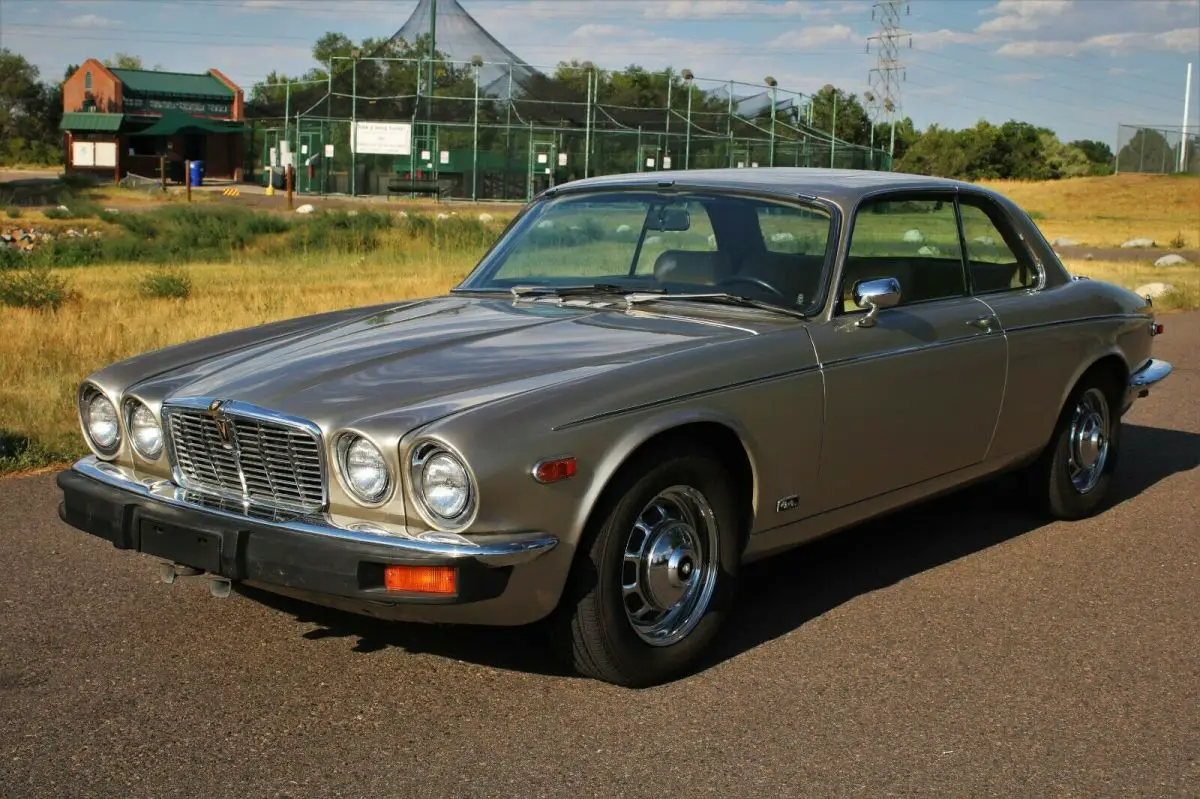 1976 jaguar xj12c wonderful condition!!