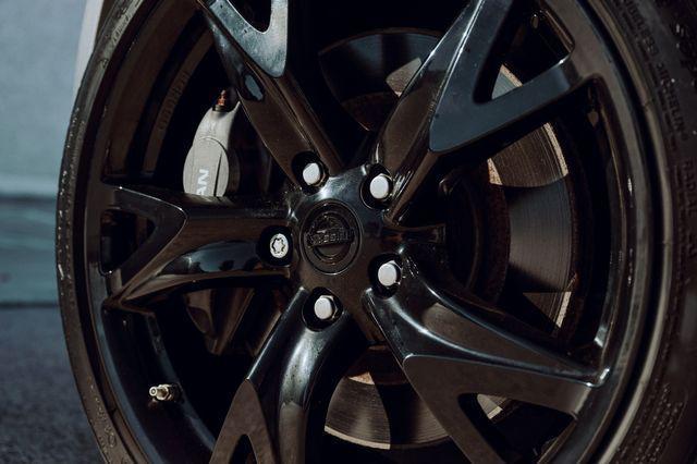 2011 nissan 370z touring