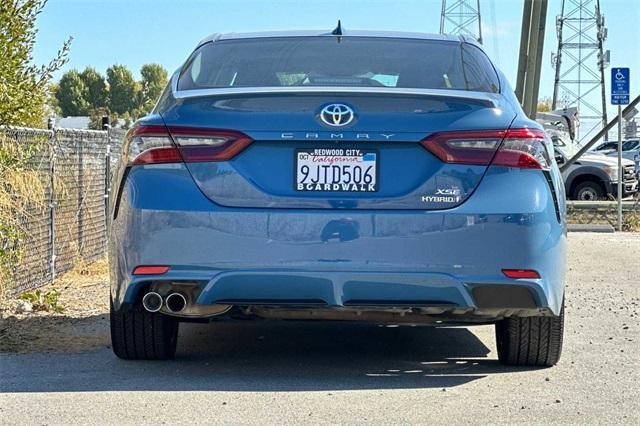 2024 toyota camry hybrid xse