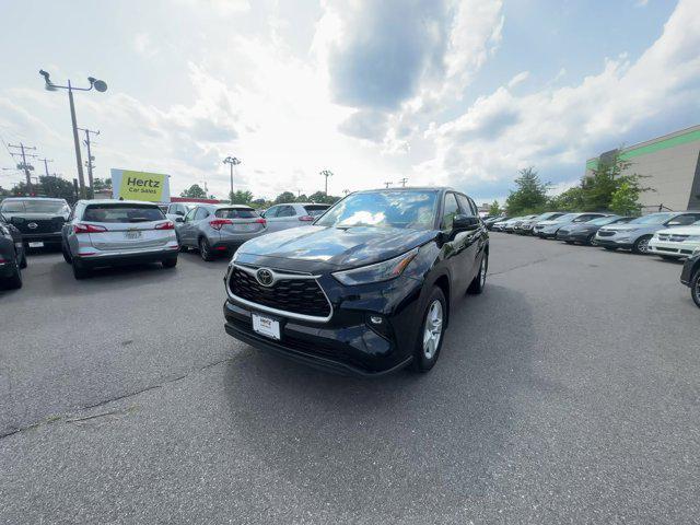 2023 toyota highlander le
